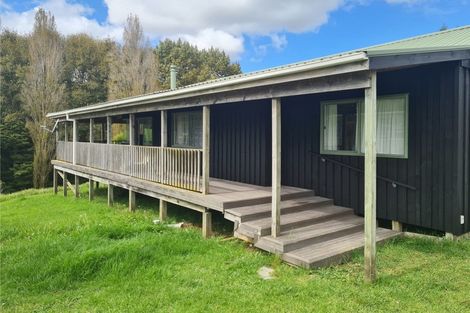 Photo of property in 32 Marshall Road, Kaiwaka, 0573