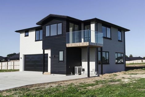 Photo of property in 3 Okohaka Avenue, Glenbrook, 2681