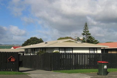 Photo of property in 3d Tireti Road, Titahi Bay, Porirua, 5022