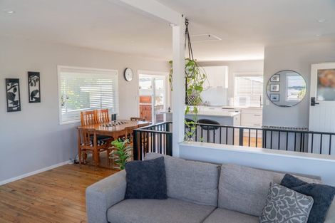 Photo of property in 14 Dawson Road, Snells Beach, 0920