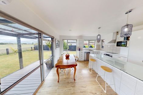 Photo of property in 21 Meadowbrook Drive, Cloverlea, Palmerston North, 4412