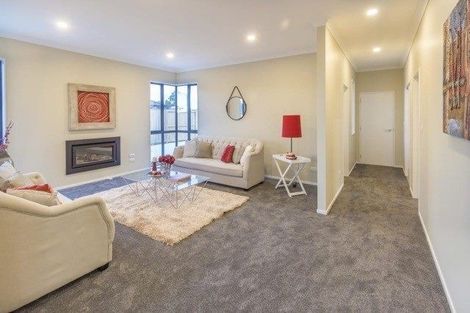 Photo of property in 8 Judith Anne Drive, Pukekohe, 2120