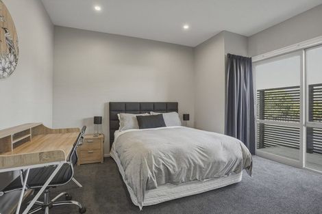 Photo of property in 43 Bradshaw Street, South Dunedin, Dunedin, 9012