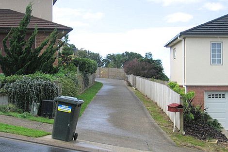 Photo of property in 4 Dorchester Place, Orewa, 0931