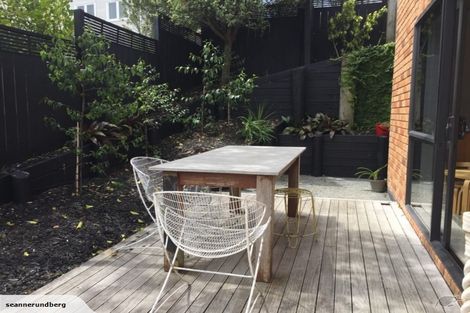 Photo of property in 17 Monte Cassino Place, Birkdale, Auckland, 0626