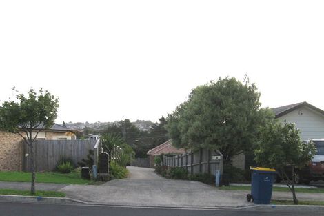 Photo of property in 7 Ginders Drive, Massey, Auckland, 0614