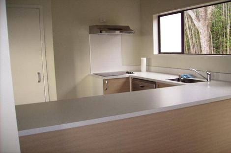 Photo of property in 2/4 Catrina Avenue, Birkenhead, Auckland, 0626