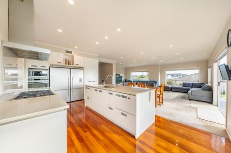 Photo of property in 18 Milford Street, Aotea, Porirua, 5024