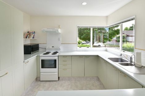 Photo of property in 26 The Grove, Red Beach, 0932