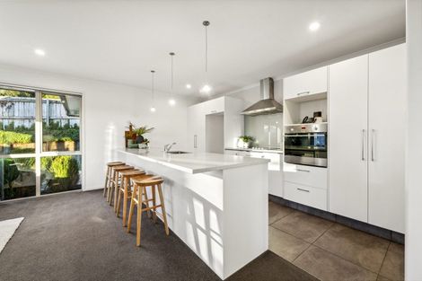 Photo of property in 31 Rochfort Crescent, Pyes Pa, Tauranga, 3112