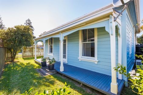Photo of property in 4 Millar Street, Roslyn, Palmerston North, 4414