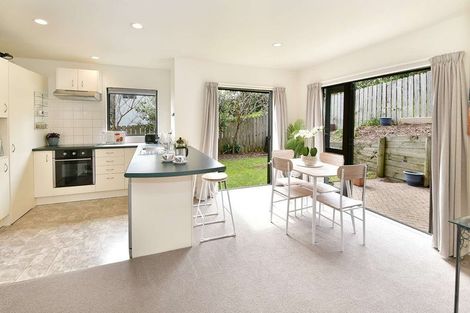 Photo of property in 13b Sunnydale Place, Oteha, Auckland, 0632