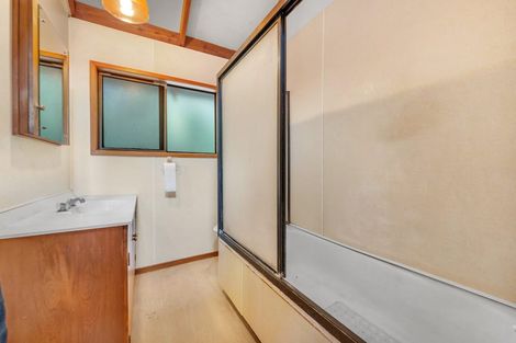 Photo of property in 58 Tainui Road, Titirangi, Auckland, 0604