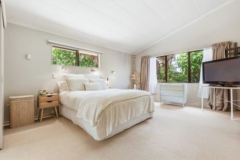 Photo of property in 1/16 Isobel Street, Acacia Bay, Taupo, 3330
