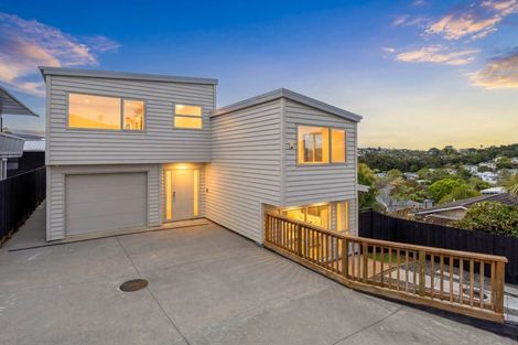 Photo of property in 75a Lynden Avenue, Hillcrest, Auckland, 0627