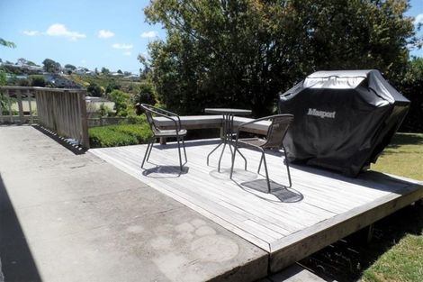 Photo of property in 145 Hinewa Road, Otumoetai, Tauranga, 3110