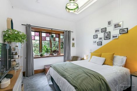 Photo of property in 6 Governor Road, Northland, Wellington, 6012