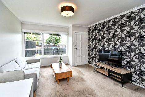 Photo of property in 2/49 Russell Road, Manurewa, Auckland, 2102