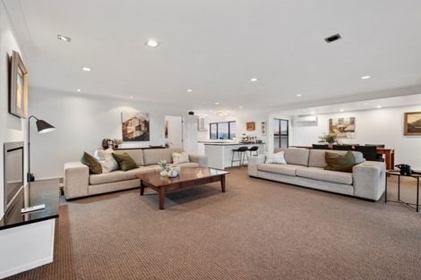 Photo of property in 820a Papamoa Beach Road, Papamoa Beach, Papamoa, 3118