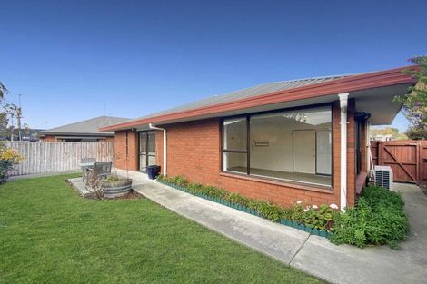 Photo of property in 6 Leslie Street, Upper Riccarton, Christchurch, 8041