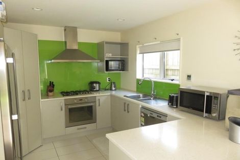 Photo of property in 17 Wantwood Grove, Churton Park, Wellington, 6037