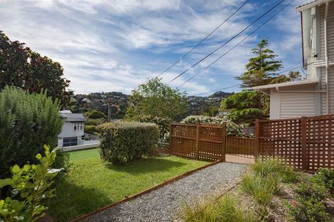 Photo of property in 11 Rimu Road, Kelburn, Wellington, 6012