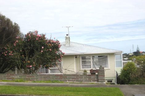 Photo of property in 112 Pioneer Road, Moturoa, New Plymouth, 4310