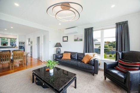 Photo of property in 3 Wincanton Place, Awapuni, Palmerston North, 4412