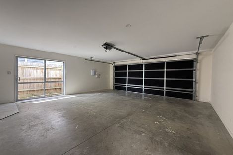 Photo of property in 24c Bradbury Road, Botany Downs, Auckland, 2010