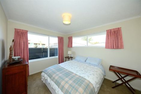 Photo of property in 51 Kent Lodge Avenue, Avonhead, Christchurch, 8042