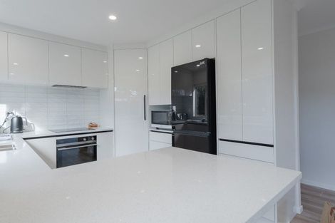 Photo of property in 15a Hatton Road, Orewa, 0931