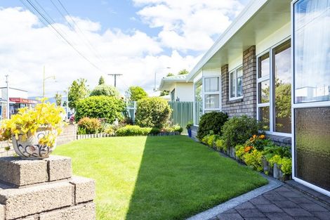 Photo of property in 36 Tukapa Street, Westown, New Plymouth, 4310