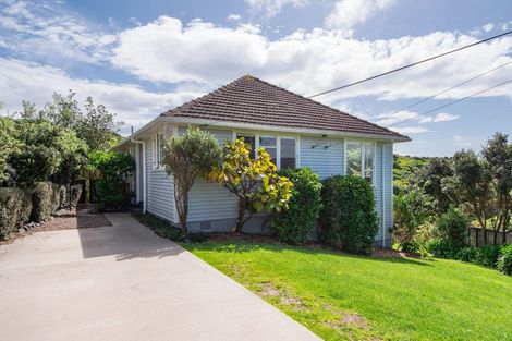 Photo of property in 110 Tireti Road, Titahi Bay, Porirua, 5022