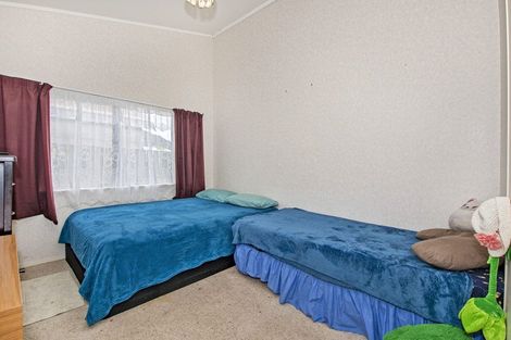 Photo of property in 2/24 Station Road, Takanini, 2112