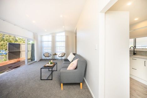 Photo of property in 9 Pinedale Parade, Milson, Palmerston North, 4414