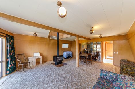 Photo of property in 14 Peter Hall Drive, Kelvin Grove, Palmerston North, 4414