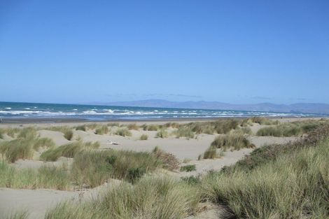 Photo of property in 73 Dunns Avenue, The Pines Beach, 7630