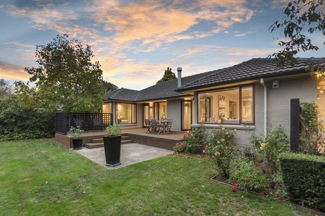 Photo of property in 120 Glandovey Road, Strowan, Christchurch, 8052
