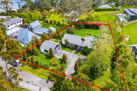 Photo of property in 8 Buckleys Track, Paremoremo, Auckland, 0632