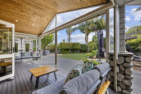 Photo of property in 2 Merlot Place, Rototuna, Hamilton, 3210
