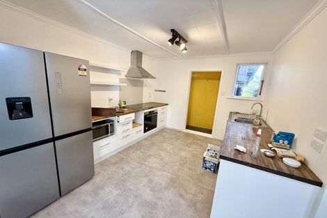 Photo of property in 5 Johnston Grove, Taita, Lower Hutt, 5011