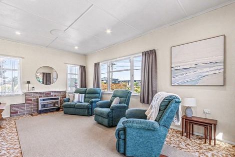 Photo of property in 14 Toi Street, Tawhero, Whanganui, 4501