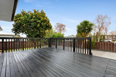 Photo of property in 20 Tairere Crescent, Rosehill, Papakura, 2113