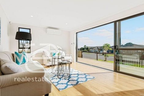 Photo of property in 32 Cooladawson Drive, Flat Bush, Auckland, 2019