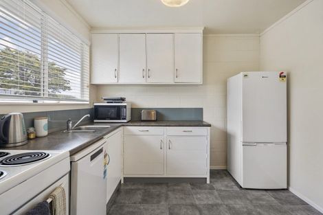 Photo of property in 10f1 Camrose Grove, Kingston, Wellington, 6021
