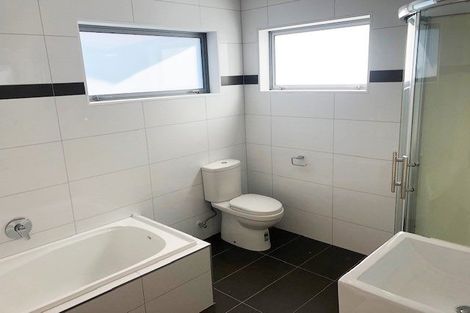 Photo of property in 65 Kirikiri Drive, Papakura, 2110