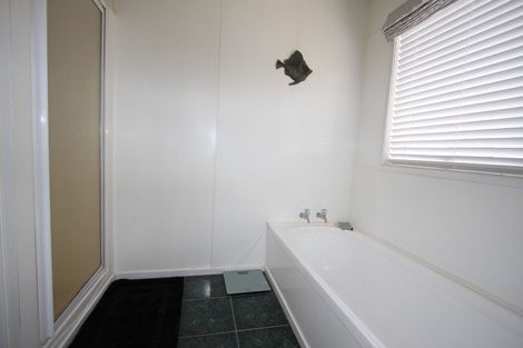 Photo of property in 104 Hetherington Road, Whangamata, 3620
