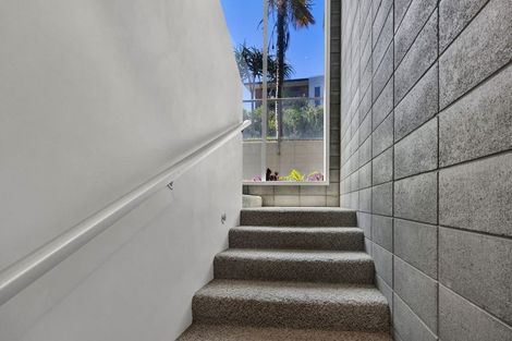 Photo of property in 16 Links Drive, Waiwhakaiho, New Plymouth, 4312