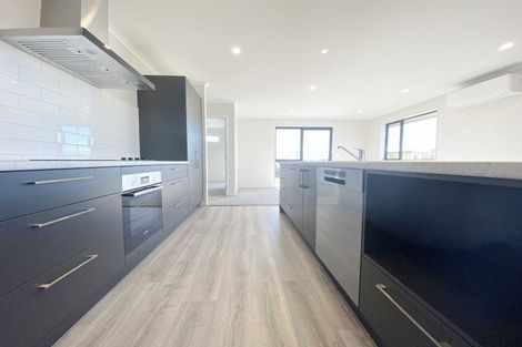 Photo of property in 30 Ellmers Street, Woodend, 7691