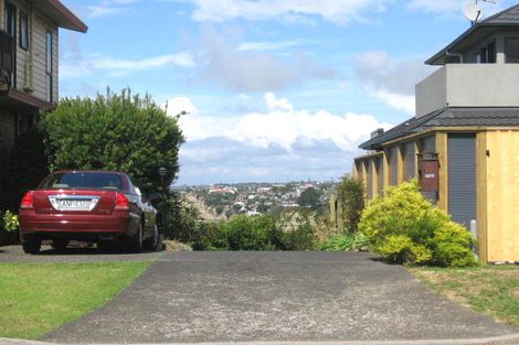Photo of property in 1/23 Ridge Road, Waiake, Auckland, 0630